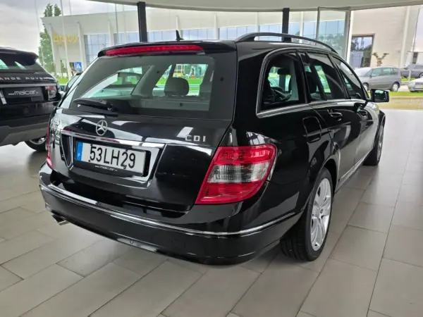 Mercedes-Benz C 220 2011 - 12900 EUR, 222771 km - AUTO.MOTO.pt - 222771km - foto 6 de 31