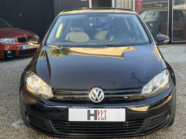 Volkswagen Golf 2010 — photo 2 of 15
