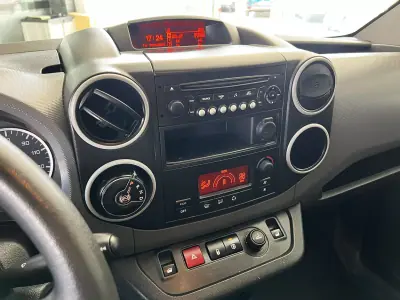 Citroën 2021 - 12600 EUR, 43371 km - AUTO.MOTO.pt - 43371km - foto 10 de 14