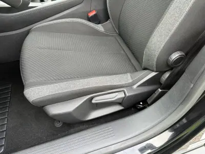 Peugeot 308 SW 2022 - 15500 EUR, 195000 km - AUTO.MOTO.pt - 195000km - foto 32 de 57
