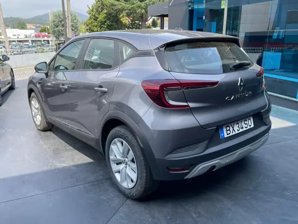 Renault Captur 2020 - 16300 EUR, 85000 km - AUTO.MOTO.pt - 85000km - foto 5 de 12