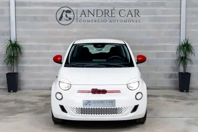 Fiat 500e 2022 - 13950 EUR, 16970 km - AUTO.MOTO.pt - 16970km - foto 3 de 47