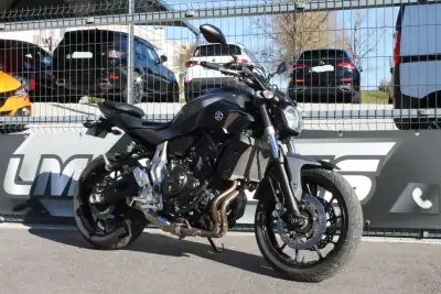 Yamaha MT 07 2015 - 5900 EUR, 22000 km - AUTO.MOTO.pt - 22000km - foto 2 de 24