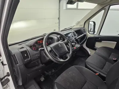 Peugeot BOXER 2.0 BlueHDi 435 L4H2 Premium 2017 - 15990 EUR, 168872 km - AUTO.MOTO.pt - 168872km - foto 9 de 30