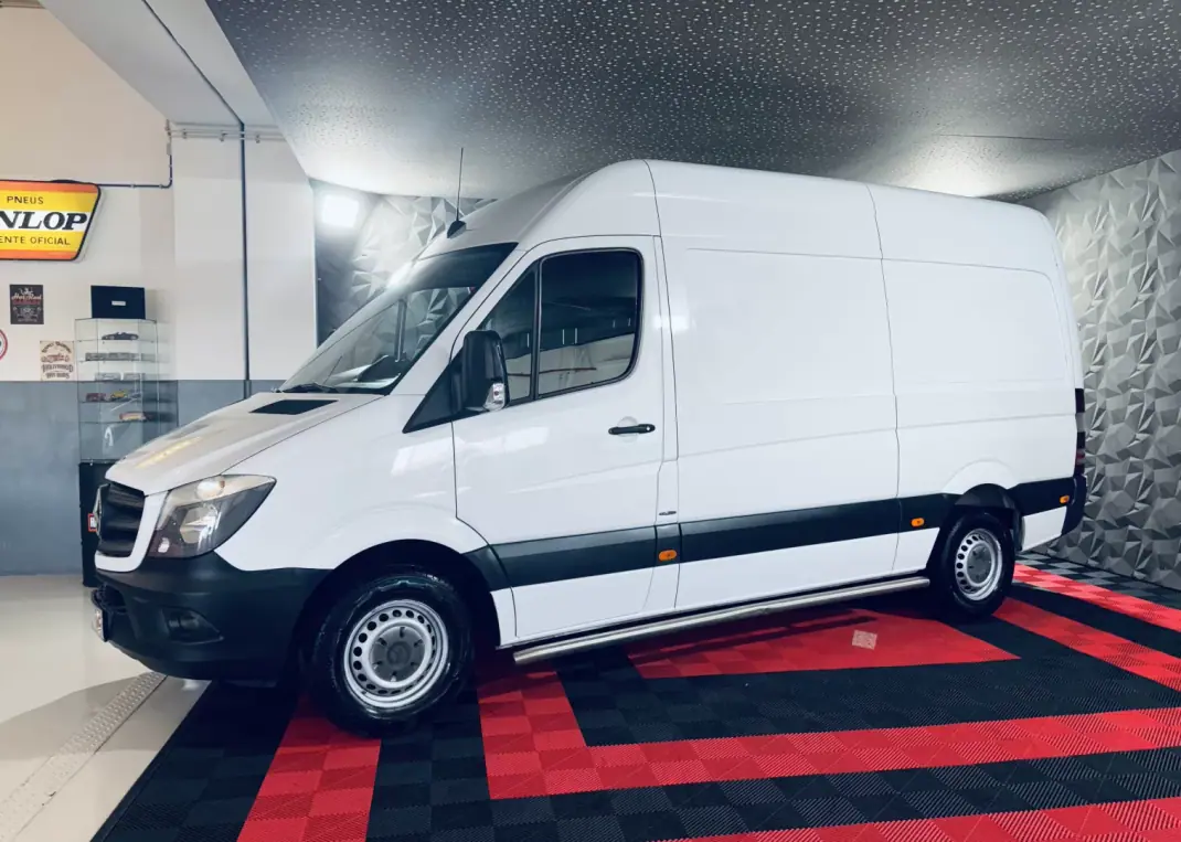 Mercedes-Benz Sprinter 2015 - 15990 EUR, 231751 km - 231751km - foto 11 de 32