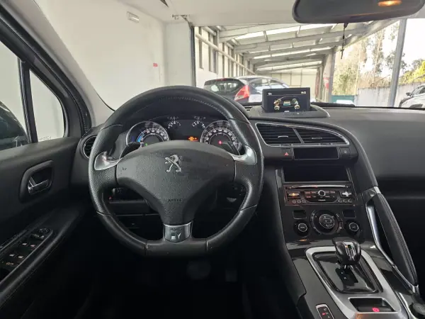 Peugeot 3008 2013 - 10990 EUR, 238991 km - AUTO.MOTO.pt - 238991km - foto 18 de 26