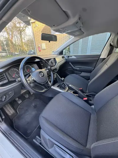 Volkswagen Polo 2019 - 10999 EUR, 129000 km - AUTO.MOTO.pt - 129000km - foto 8 de 10
