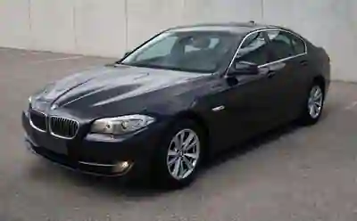 BMW 520 2012 - 120000km