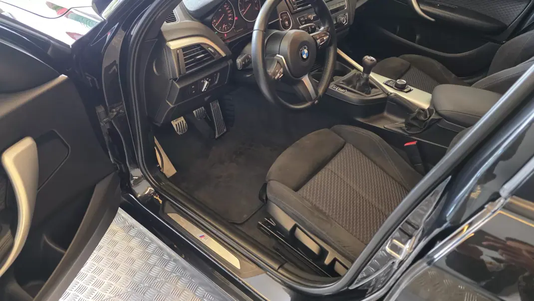BMW 118 2012 - 15500 EUR, 166110 km - AUTO.MOTO.pt - 166110km - foto 35 de 61