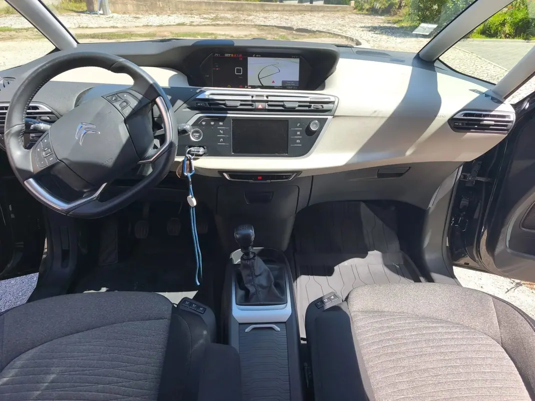 Citroën Grand C4 Spacetourer 2020 - 16300 EUR, 106000 km - 106000km - foto 6 de 13