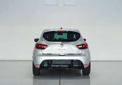 Renault Clio 2016 - 13550 EUR, 109000 km - AUTO.MOTO.pt - 109000km - foto 4 de 13