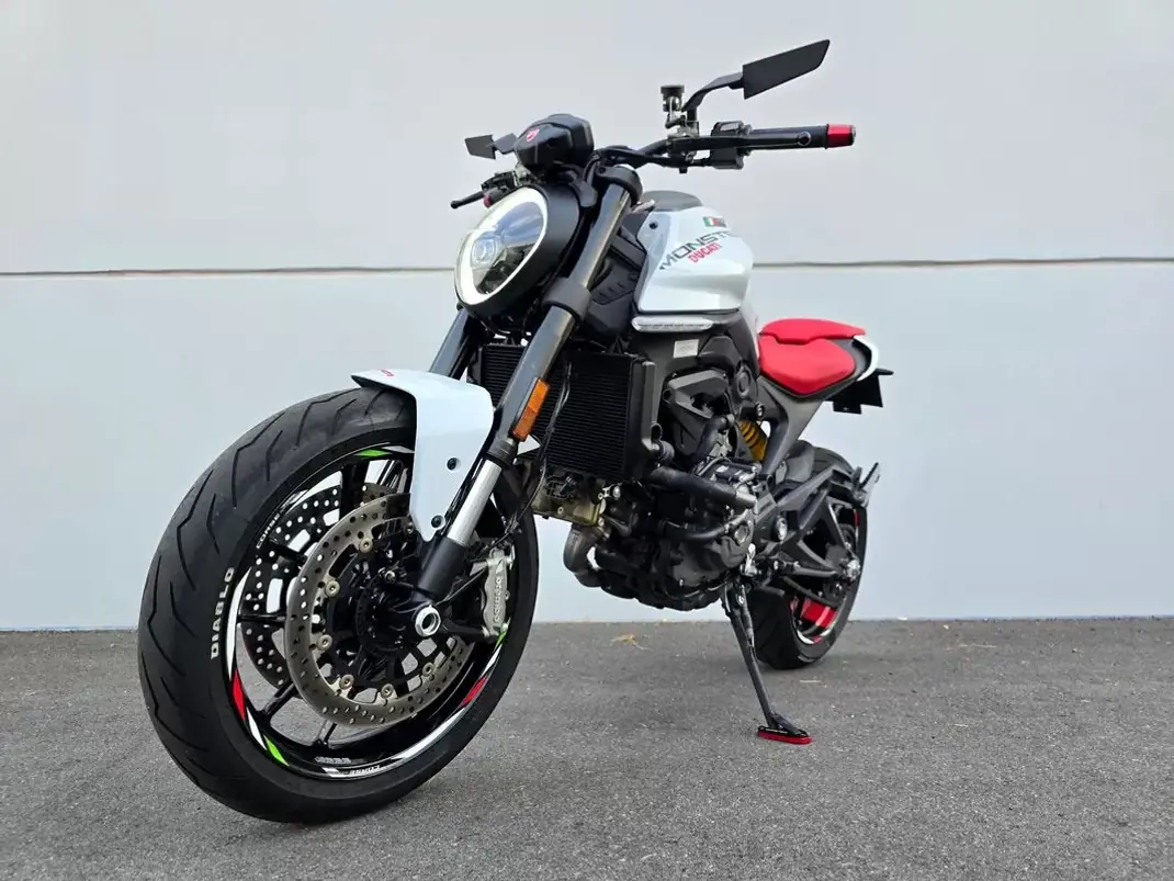 Ducati Monster 1000 2025 - 10500 EUR, 4500 km - 4500km - foto 21 de 22
