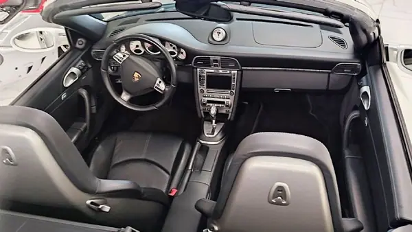 Porsche 997 2007 - 109000 EUR, 39000 km - AUTO.MOTO.pt - 39000km - foto 37 de 55