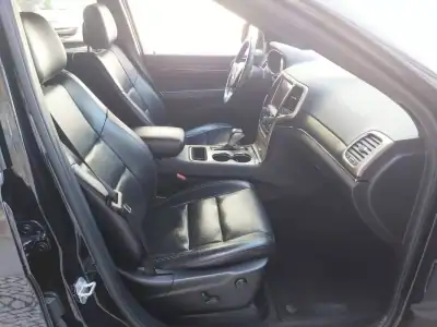 Jeep Grand Cherokee 2016 - 34950 EUR, 135350 km - AUTO.MOTO.pt - 135350km - foto 27 de 60