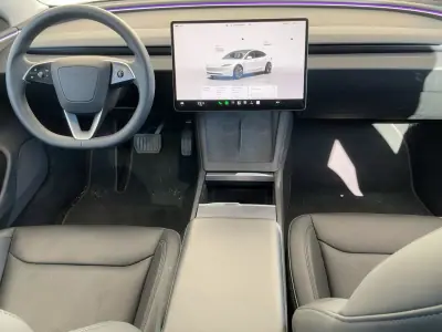 Tesla Model 3 2024 - 35900 EUR, 47005 km - 47005km - foto 6 de 10
