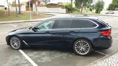 BMW 520 2017 - 28000 EUR, 95000 km - AUTO.MOTO.pt - 95000km - foto 3 de 15