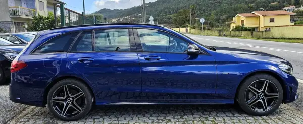 Mercedes-Benz C 300 2020 - 41500 EUR, 94000 km - AUTO.MOTO.pt - 94000km - foto 20 de 46
