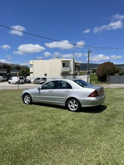 Mercedes-Benz C 270 2001 - 6500 EUR, 182000 km - AUTO.MOTO.pt - 182000km - foto 3 de 14