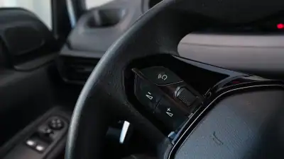 Peugeot Partner L2 caixa automática 130cv 2019 - 17900 EUR, 163000 km - AUTO.MOTO.pt - 163000km - foto 18 de 30