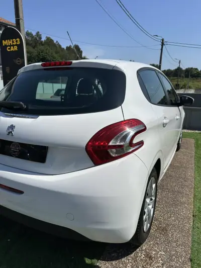 Peugeot 2015 - 6900 EUR, 230000 km - AUTO.MOTO.pt - 230000km - foto 15 de 40