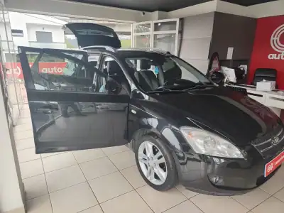 Kia Ceed SW 2007 - 4150 EUR, 296000 km - AUTO.MOTO.pt - 296000km - foto 16 de 33