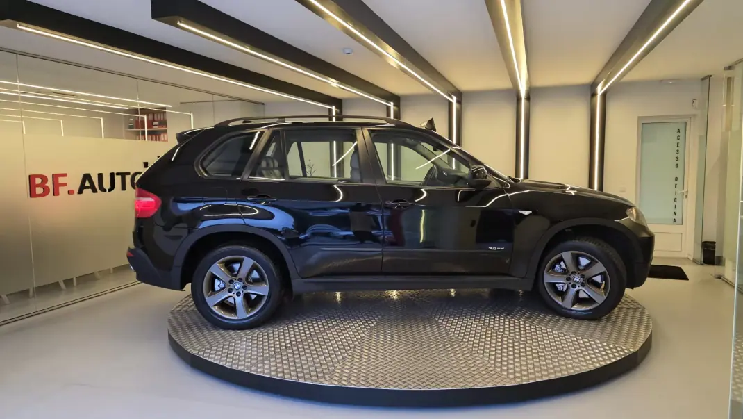 BMW X5 2008 - 14900 EUR, 273516 km - AUTO.MOTO.pt - 273516km - foto 8 de 51