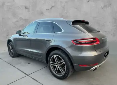 Porsche Macan 2014 - 38990 EUR, 170000 km - AUTO.MOTO.pt - 170000km - foto 4 de 8