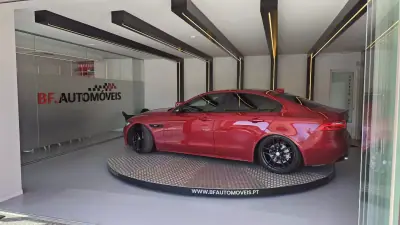 Jaguar XE 2016 - 14950 EUR, 176623 km - AUTO.MOTO.pt - 176623km - foto 13 de 58