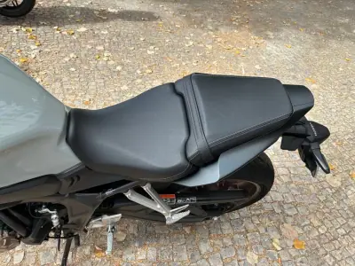 Honda Cb 2024 - 7850 EUR, 18290 km - foto 6 de 15