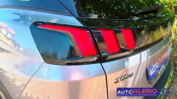 Peugeot 3008 2019 - 20950 EUR, 75140 km - AUTO.MOTO.pt - 75140km - foto 39 de 39