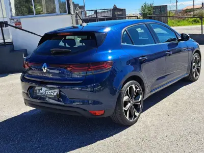 Renault Mégane 2021 - 17490 EUR, 95509 km - AUTO.MOTO.pt - 95509km - foto 8 de 46