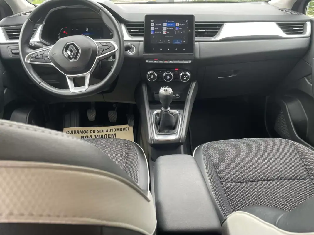 Renault Captur 2023 - 18490 EUR, 63000 km - AUTO.MOTO.pt - 63000km - foto 7 de 10