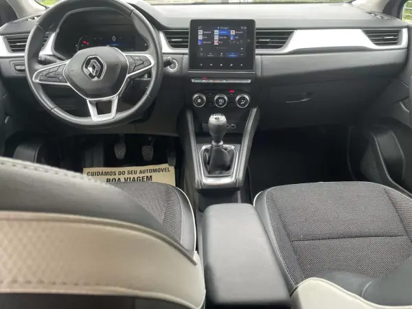 Renault Captur 2023 - 18490 EUR, 63000 km - AUTO.MOTO.pt - 63000km - foto 7 de 10