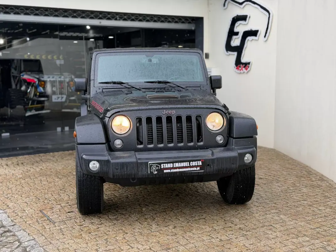Jeep Wrangler Unlimited 2019 - 54000 EUR, 172045 km - AUTO.MOTO.pt - 172045km - foto 2 de 16