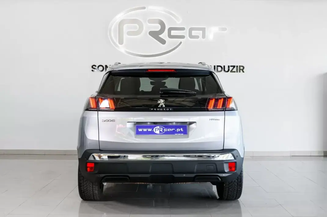 Peugeot 3008 2021 - 24900 EUR, 33858 km - 33858km - foto 2 de 19