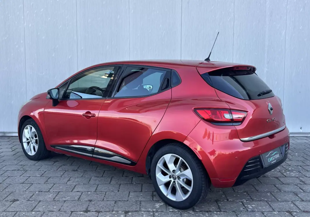 Renault Clio 2017 - 10500 EUR, 129000 km - 129000km - foto 3 de 39