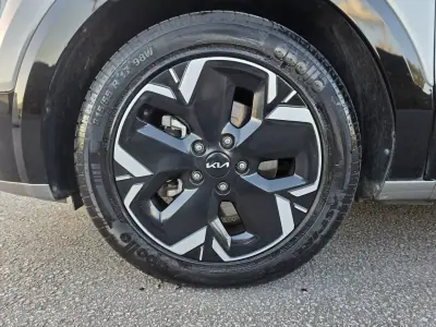 Kia Niro EV 2022 - 23990 EUR, 89000 km - AUTO.MOTO.pt - 89000km - foto 13 de 46