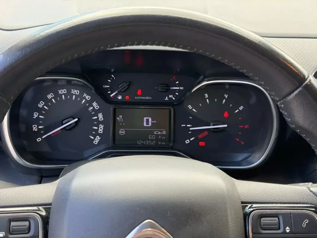 Citroën C3 Aircross 2019 - 11900 EUR, 124352 km - AUTO.MOTO.pt - 124352km - foto 10 de 25