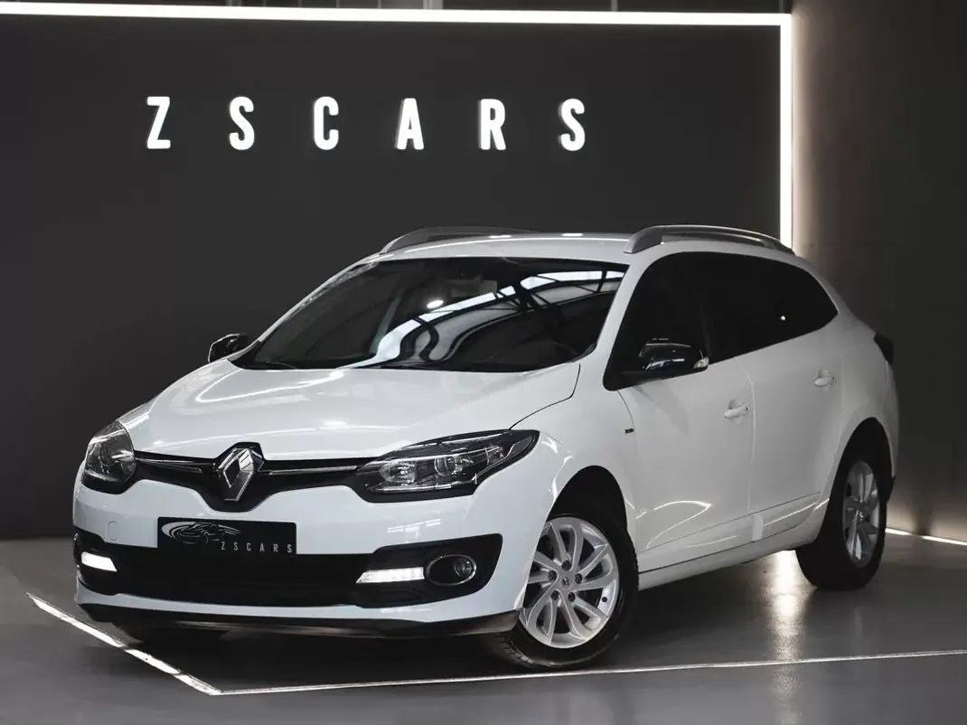 Renault Mégane Sport Tourer 2016 - 9990 EUR, 92644 km - AUTO.MOTO.pt - 92644km - foto 1 de 19