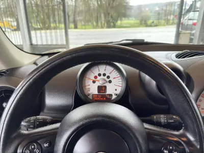 MINI Countryman 2011 - 9750 EUR, 208387 km - AUTO.MOTO.pt - 208387km - foto 19 de 30