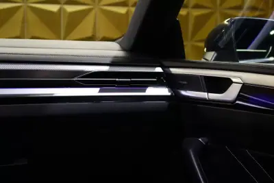 Volkswagen Arteon 2021 - 25400 EUR, 209040 km - AUTO.MOTO.pt - 209040km - foto 20 de 40