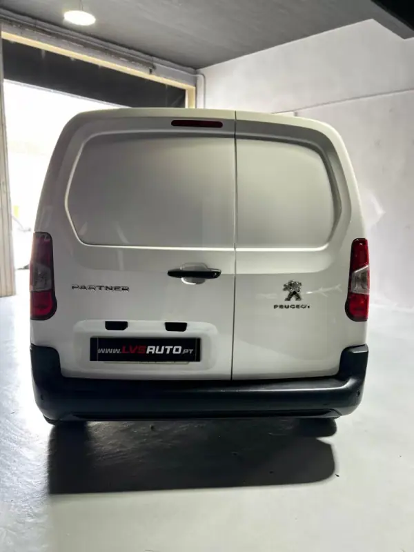Peugeot Partner 2021 — photo 3 of 35