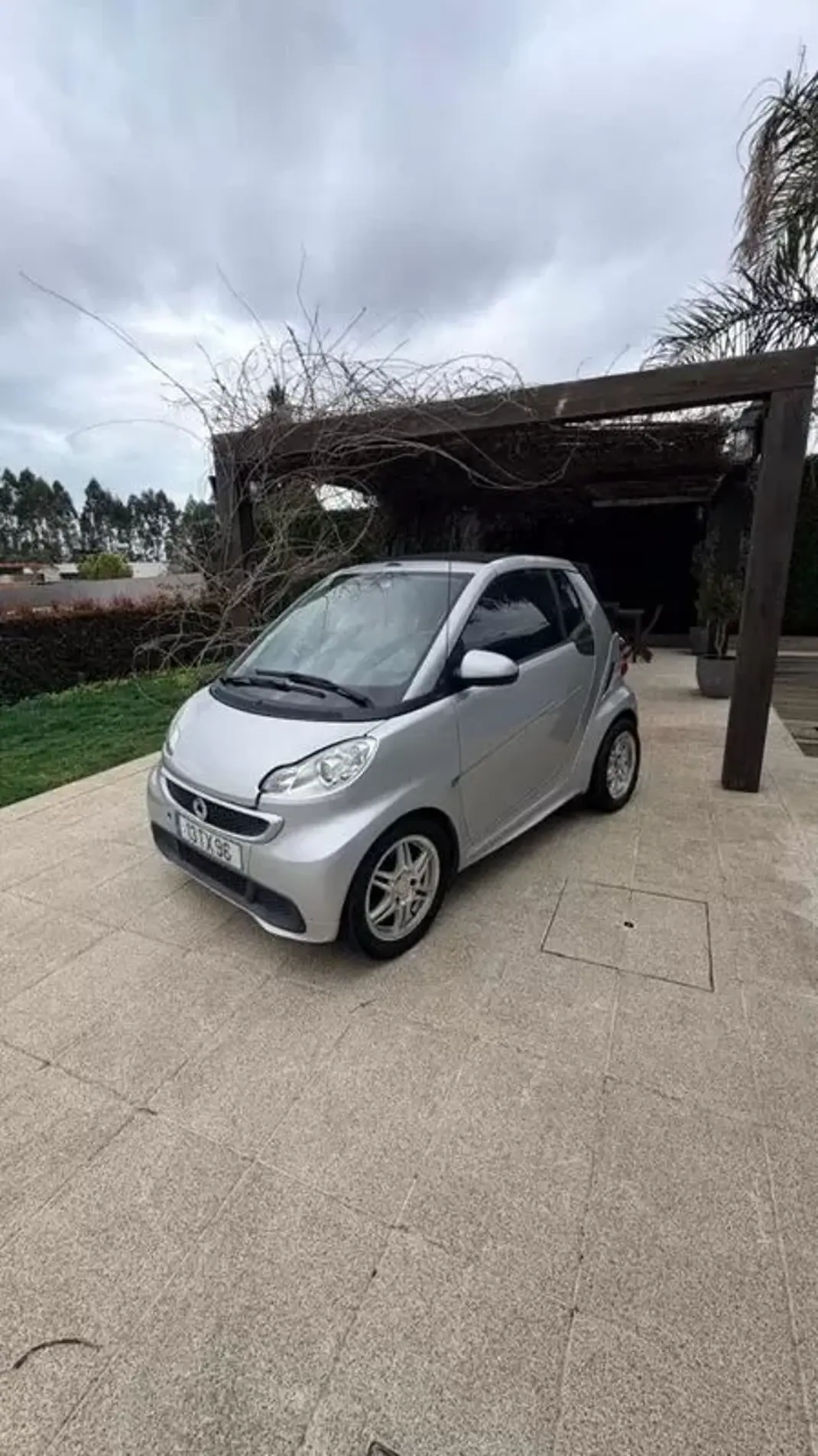 Smart Fortwo Cabrio 2013 - 7999 EUR, 113669 km - AUTO.MOTO.pt - 113669km - foto 2 de 25