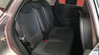 Renault Captur 2016 - 10490 EUR, 58907 km - AUTO.MOTO.pt - 58907km - foto 40 de 46