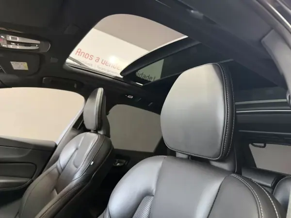 Volvo XC 60 2021 - 42990 EUR, 89987 km - AUTO.MOTO.pt - 89987km - foto 13 de 21