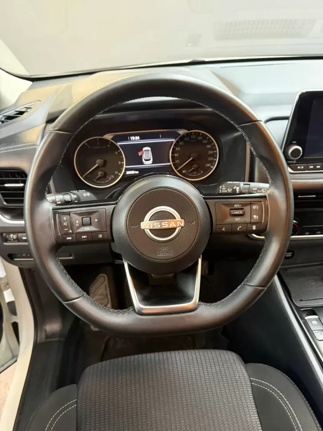 Nissan Qashqai 2024 - 27800 EUR, 28969 km - 28969km - foto 16 de 30