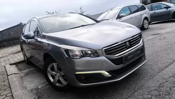 Peugeot 508 SW 2015 - 9900 EUR, 240000 km - AUTO.MOTO.pt - 240000km - foto 6 de 17
