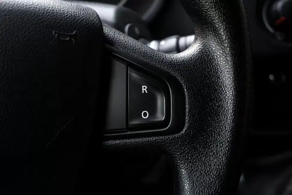 Renault Kangoo E-Tech Confort 2020 - 9990 EUR, 57785 km - AUTO.MOTO.pt - 57785km - foto 15 de 28