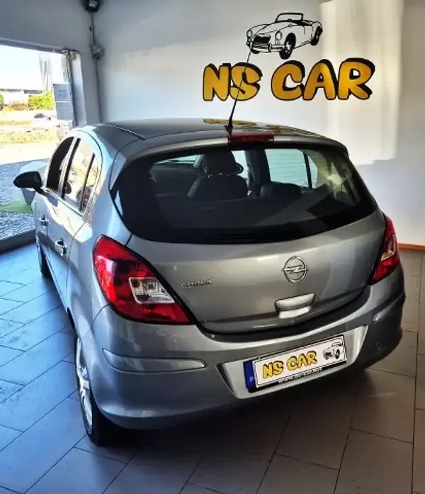 Opel Corsa 2013 - 8250 EUR, 55000 km - AUTO.MOTO.pt - 55000km - foto 3 de 9