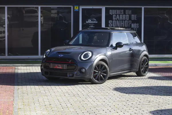 MINI 3 Portas 2014 - 17900 EUR, 187871 km - AUTO.MOTO.pt - 187871km - foto 6 de 26